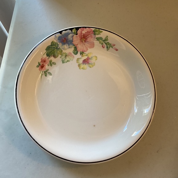 Bakerite Ceramic Floral  9.5” pie Pan - Picture 6 of 7